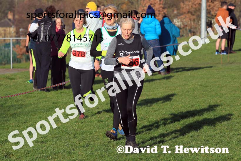 Womens Seniors and Masters, 2023 Birtley Cross Country Relays, County Durham. Photo: David T. Hewitson/Sports for All Pics